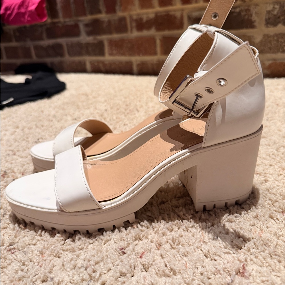 Women's White Block Heel Ankle Strap Sandals